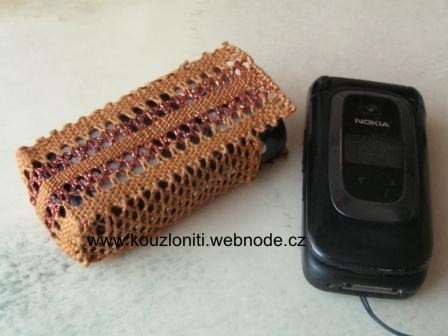 1 - obal na mobil hnědý (velikost: 4,0x9,5x2,5 cm)