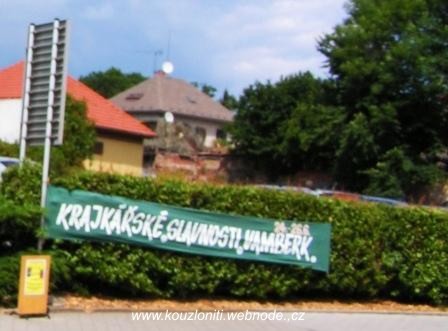 1 - na parkovišti nás přivítala upoutávka