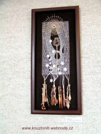 25 - "Makovice" samostatná práce N. Bělíkové (žákyně L. Malátové)