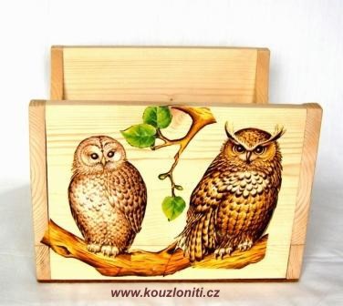 14 - stojánek se sovami (jsou jak živé)