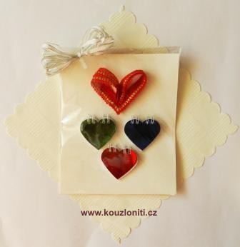 28 - srdíčka jako zápisníčky a paličkovaným srdíčkem jsou pro opravdu zamilované