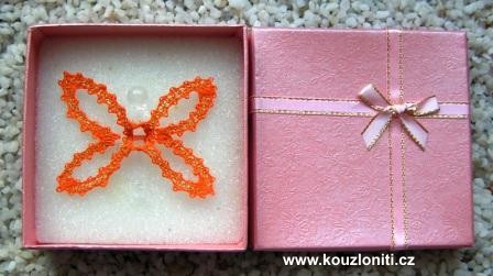 41 - světlé krabičky působí vesele