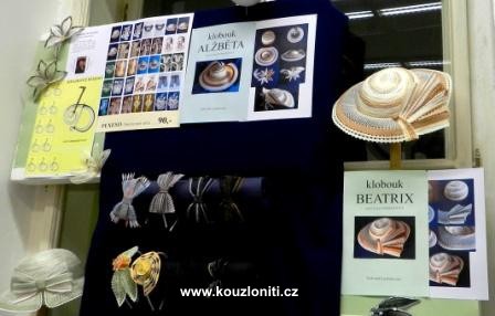 17 - perfektně vypracované klobouky a mašle do vlasů