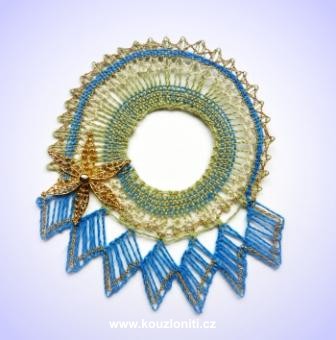 27 - Třetí král - hotová paličkovaná krajka před sešitím