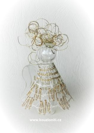 30 - Anděl s křidélky a se zlatými vlásky (ze zlatých andělských vlasů)