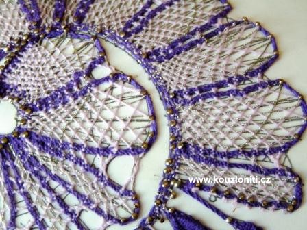 17 - detail paličkované krajky
