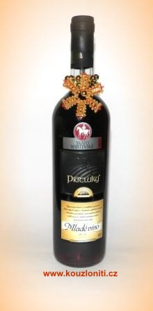 53 - láhev dobrého vína s paličkovanou hvězdičkou potěší naše nejbližší