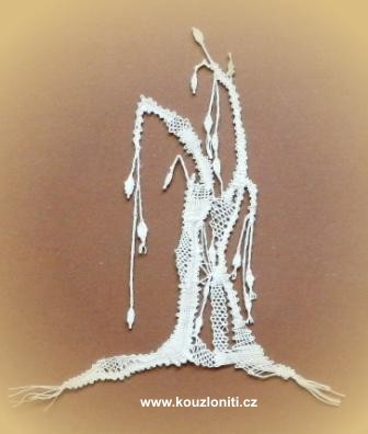 9 - Smuteční vrba - rozměr krajky 17x21 cm